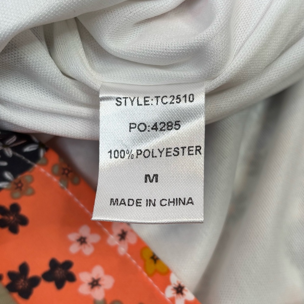🏷️NWT GiGiO Patchwork Romper Size Medium Multicolor Floral Pattern Kimono Sleeve - Picture 16 of 16